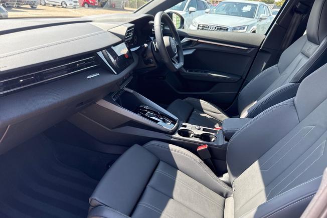 AUDI A3 Photo 37