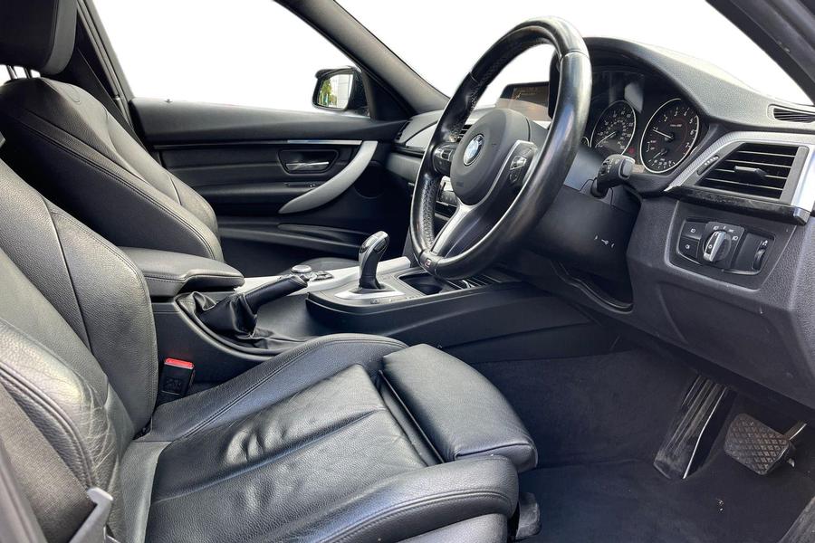 BMW 3 Series Photo autoimg-ab4b66b1bbbcae6a8375d9258cc96f78402eb170.jpg