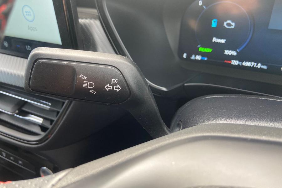 Ford Kuga Photo autoimg-ab4f3fbf7107a9f521d29ea249da59f61b7ab863.jpg