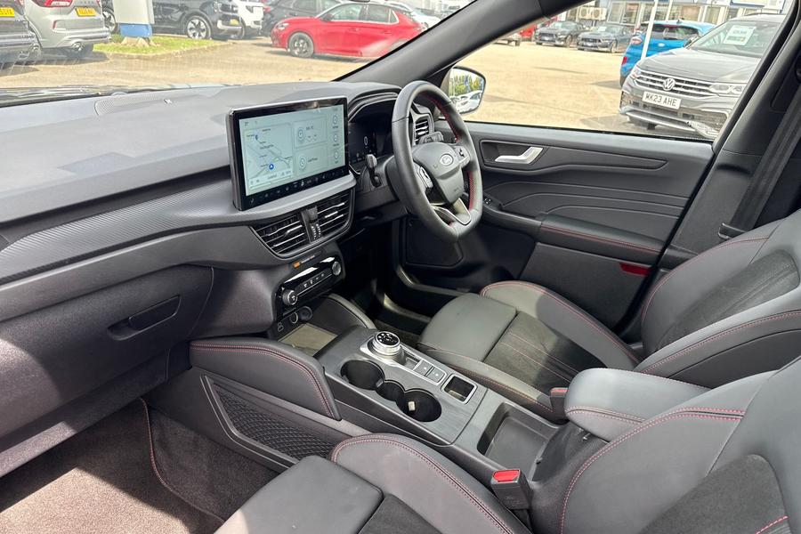 Ford Kuga Photo autoimg-ab50def18a4f6a5f2caaefd48c6f347855b5f760.jpg