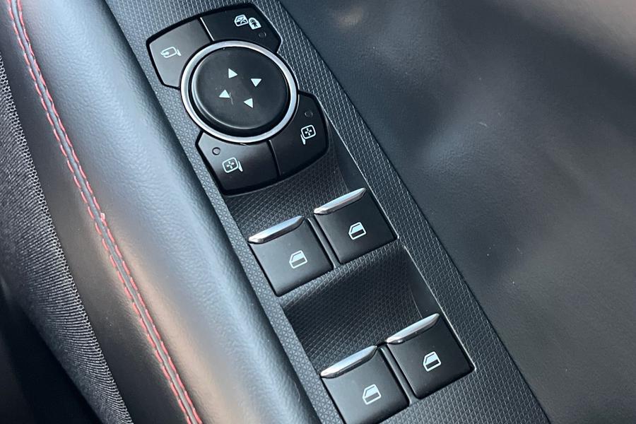 Ford MUSTANG MACH-E Photo autoimg-ab54cd41b49306901e39fe7227a8b1381054ee85.jpg