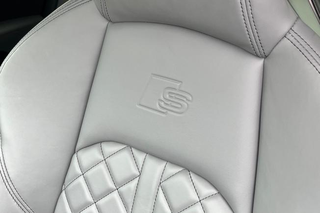AUDI S5 Photo 37