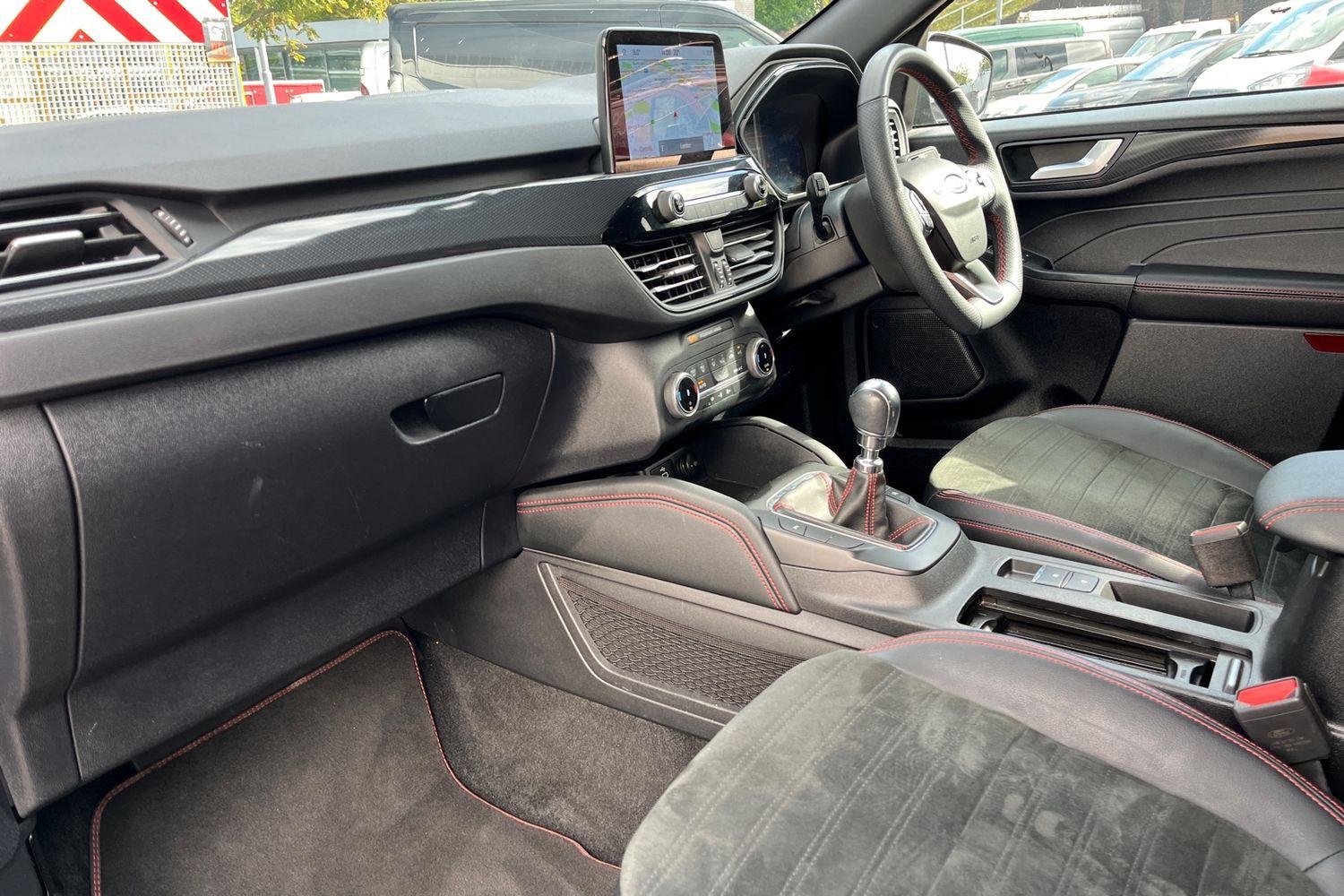 Ford KUGA Photo 17