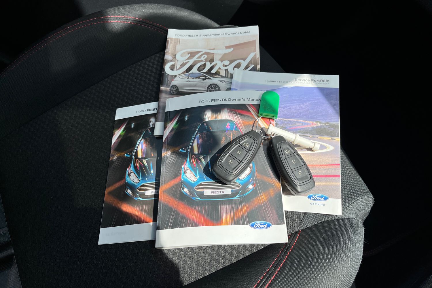 Ford FIESTA Photo 21