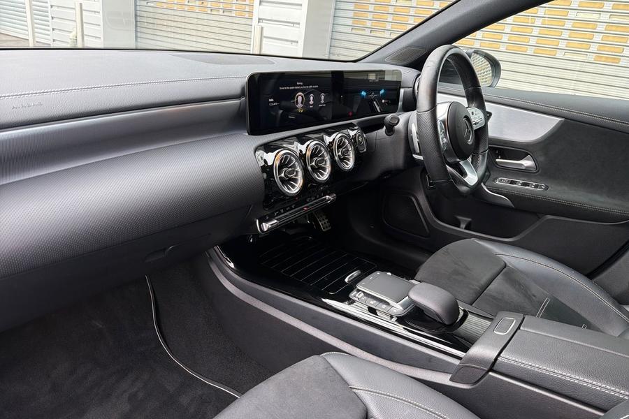 Mercedes-Benz A CLASS Photo autoimg-ab598165c6c2983cc9f7c0b5bf360f783dc8b127.jpg