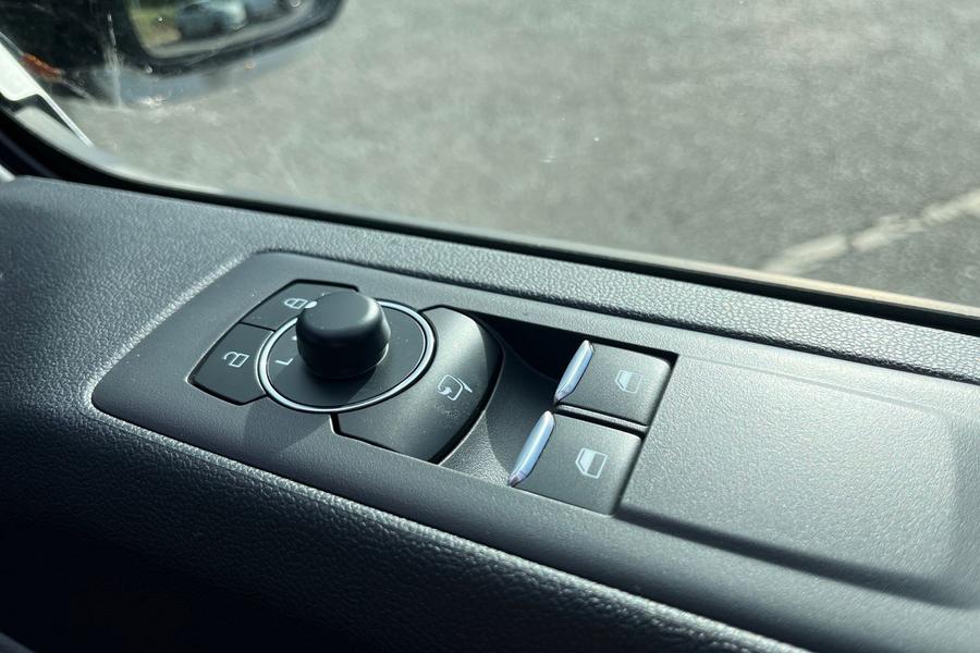 Ford TRANSIT CUSTOM Photo autoimg-ab5982d9ab9058bc220b2548980b48e06a760e3a.jpg