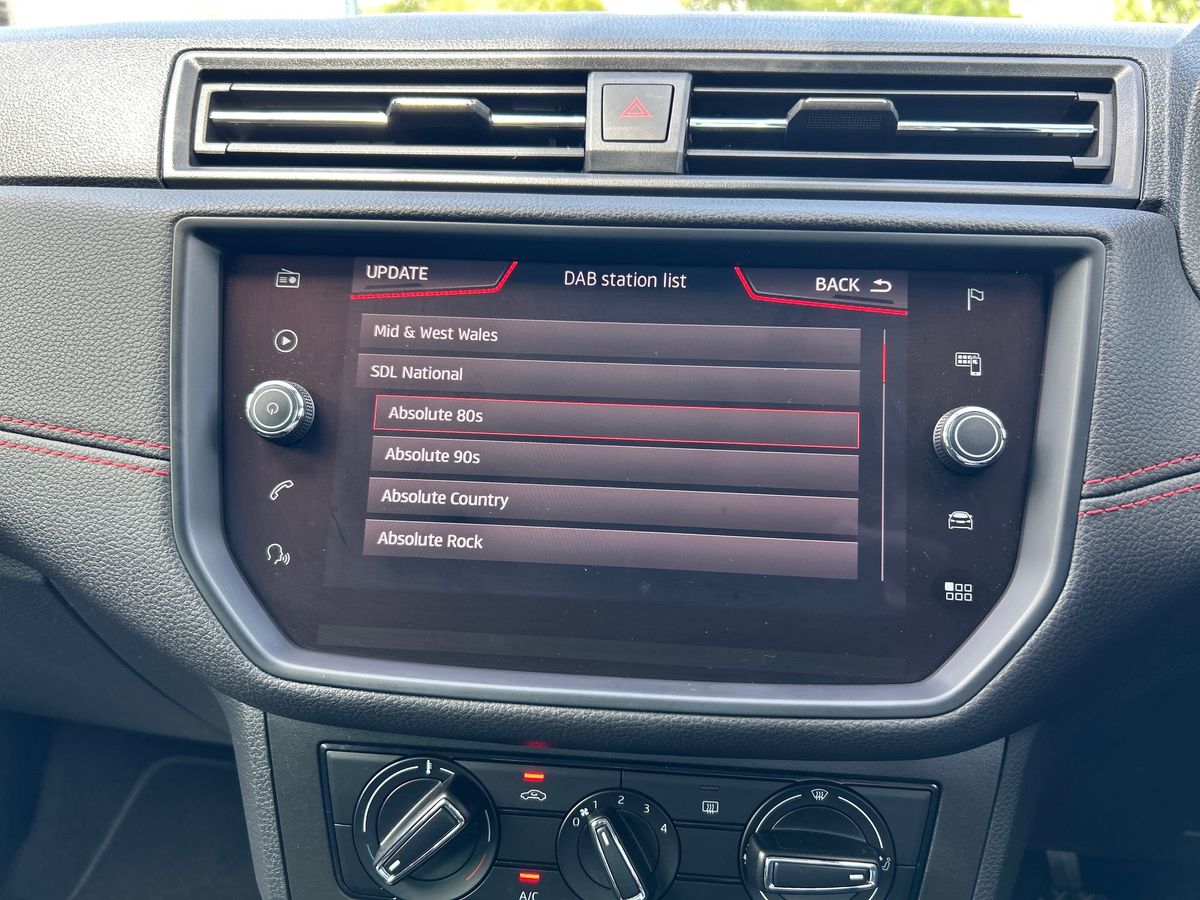 SEAT Ibiza Photo 33