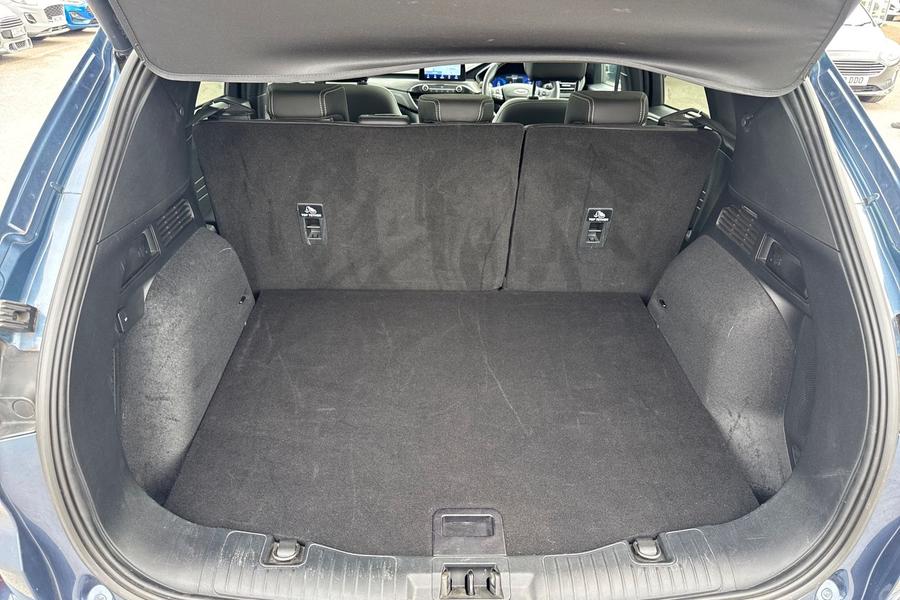 Ford KUGA Photo autoimg-ab63b872e8c8d05fa059ac3f26d5ce1bfab7cc0f.jpg