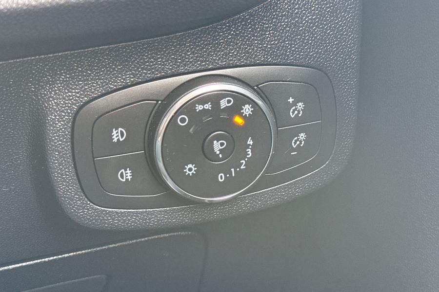 Ford Fiesta Photo autoimg-ab6474741d94a6decb9bc60fca104e60b039b65c.jpg