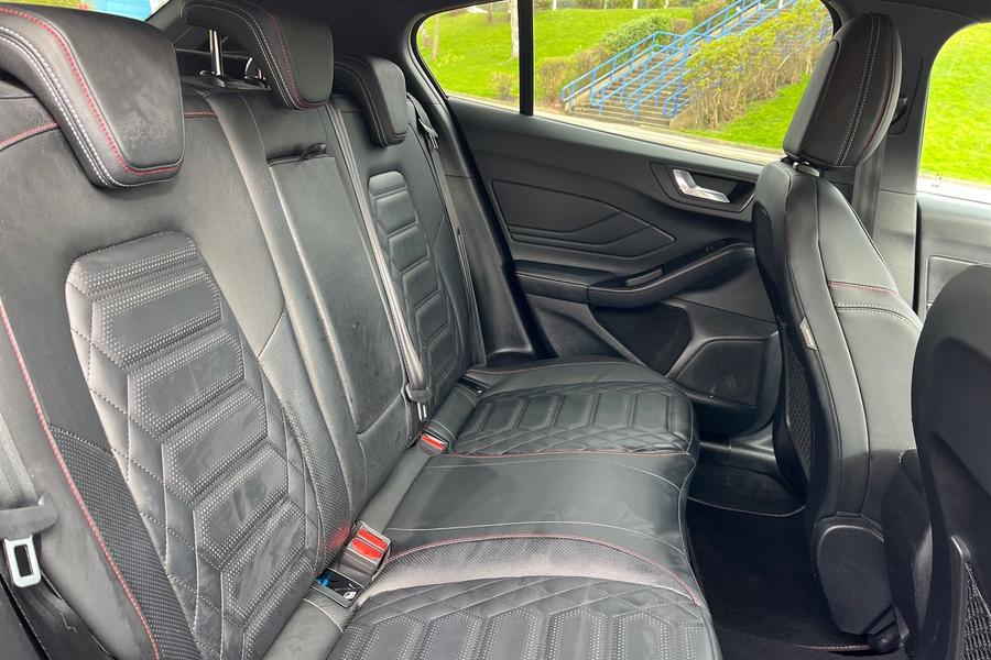 Ford FOCUS Photo autoimg-ab66463128dde8d4fc398f7fe798a119beeb99af.jpg