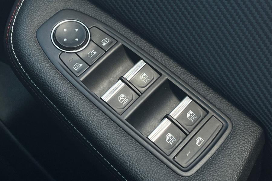 Renault CLIO Photo autoimg-ab66d7b2ee270a7992ca0639019d5b0507d7329d.jpg