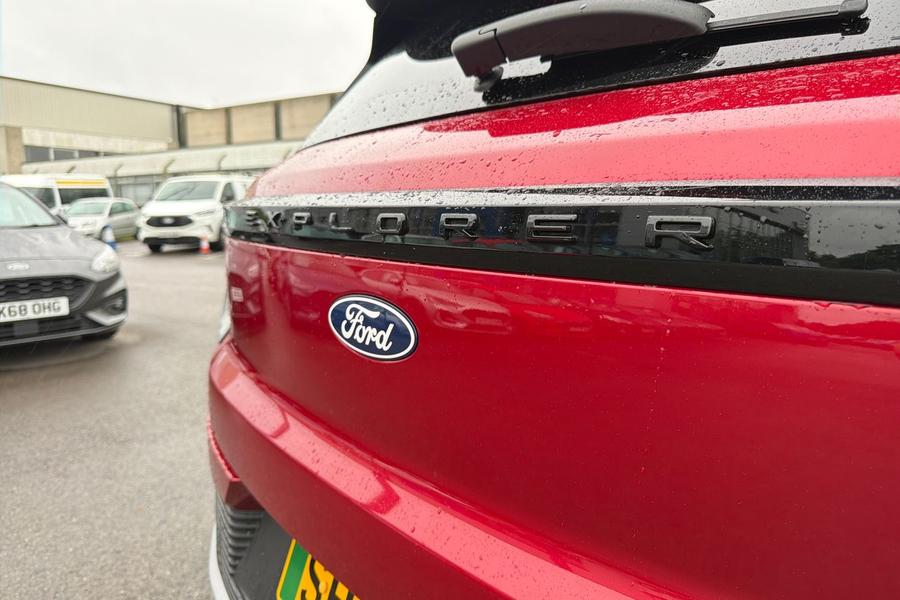 Ford EXPLORER Photo autoimg-ab6bda23398556b980d52c3eff72549e97dbfdc2.jpg