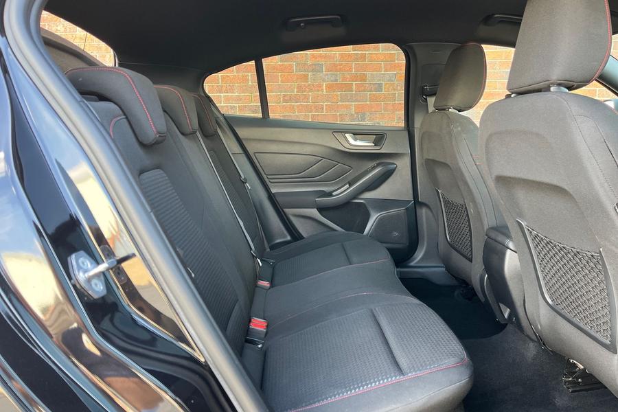 Ford Focus Photo autoimg-ab72ed1ceba47fde0d8983a1db14976ba4aa3af9.jpg