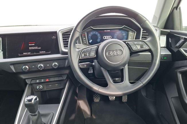 AUDI A1 Photo 11