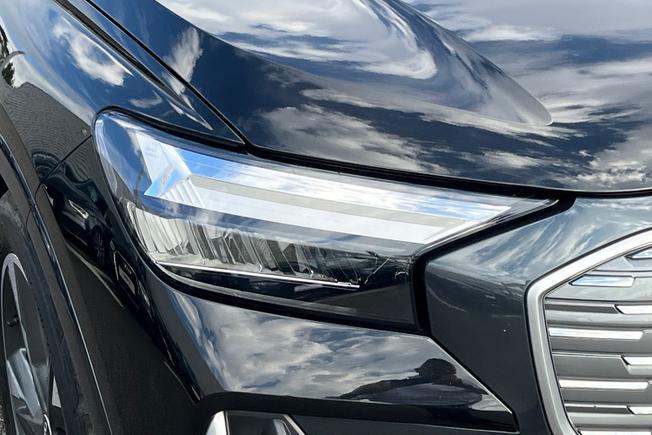 AUDI Q4 E-Tron Photo 19