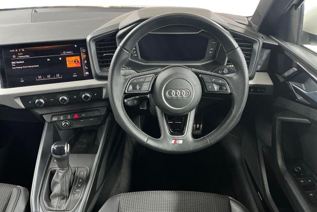 Audi A1 Photo 11