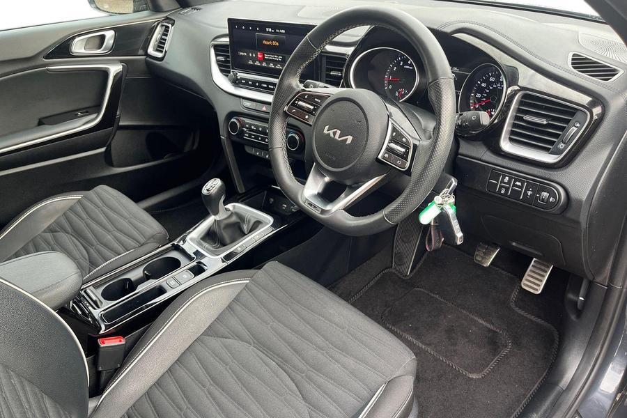 Kia CEED Photo autoimg-ab77737dc5da7dbba5eb49b66eb9a6788bad0d0c.jpg