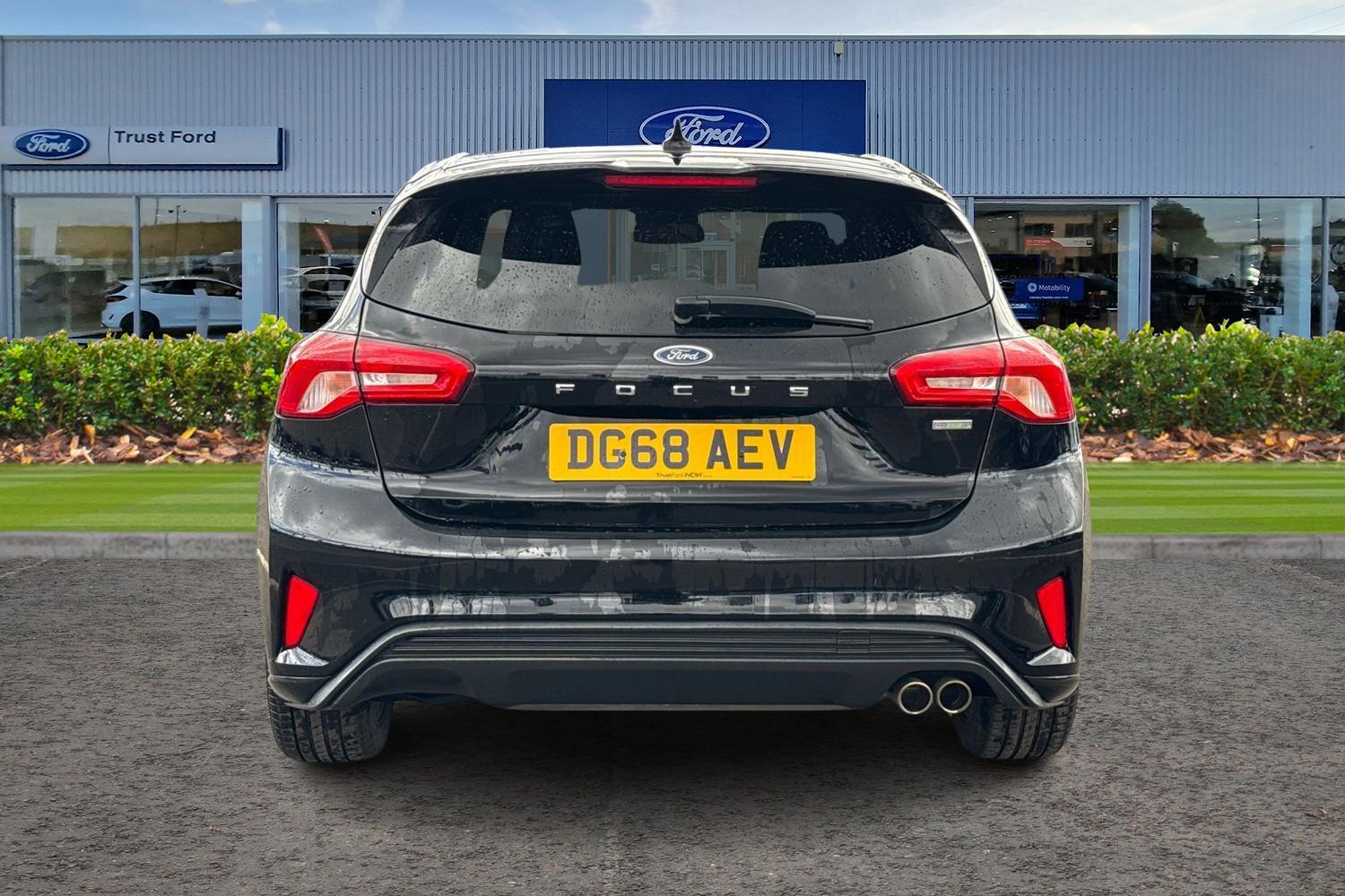 Ford Focus Photo 6