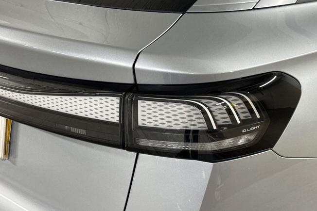 VOLKSWAGEN Id.7 Photo 18