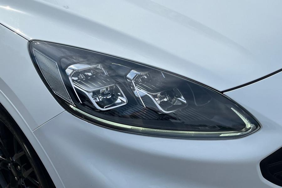 Ford KUGA Photo autoimg-ab7ad91f690a57d73f17e69c4d2d357bd53bd22c.jpg