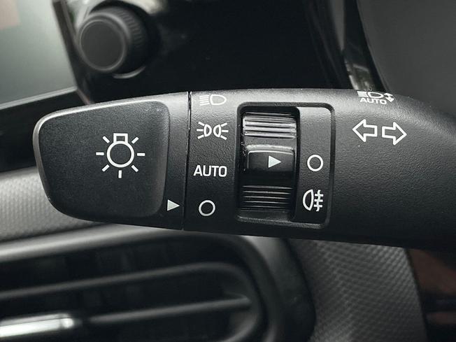 HYUNDAI i10 Photo 38
