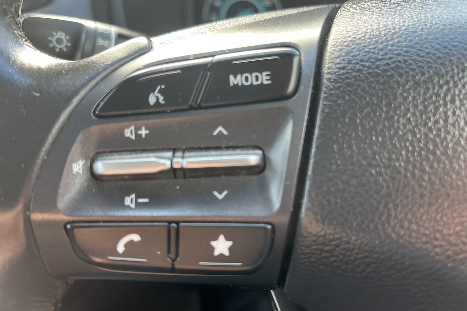 Hyundai KONA Photo 22