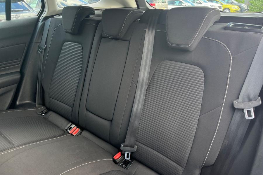 Ford Focus Photo autoimg-ab81e5da78a9a85160c01649dfed2486fa1e28f7.jpg