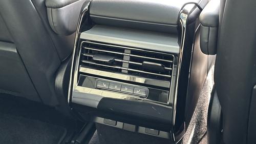 Land Rover Range Rover Sport Photo autoimg-ab825ac2fb832cfba4a7b2ff9efb326b0b670685.jpg