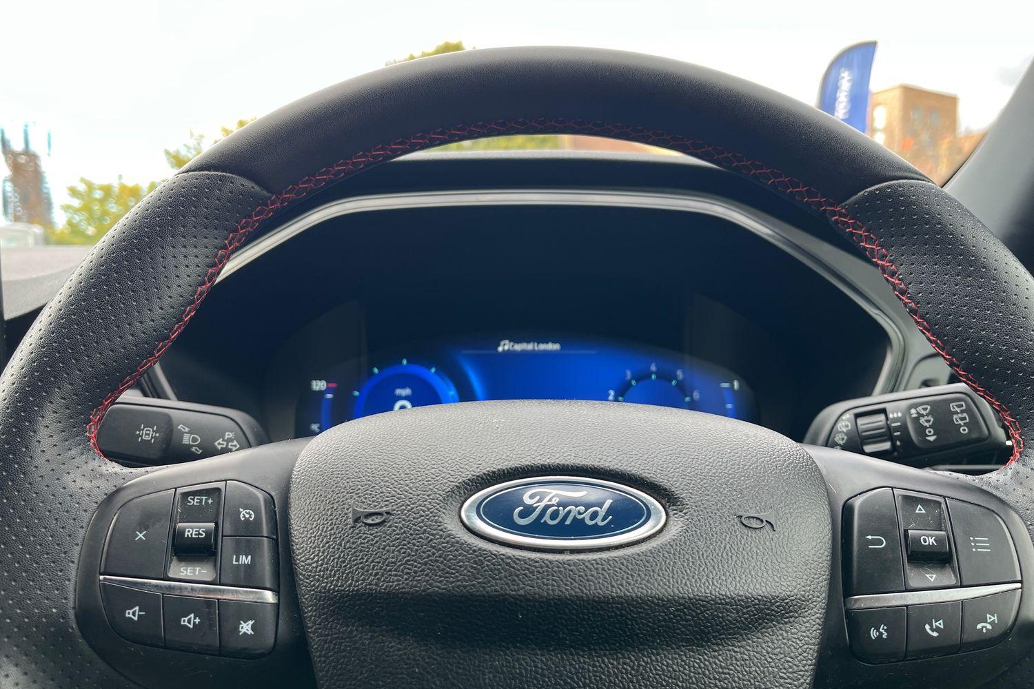 Ford KUGA Photo 22
