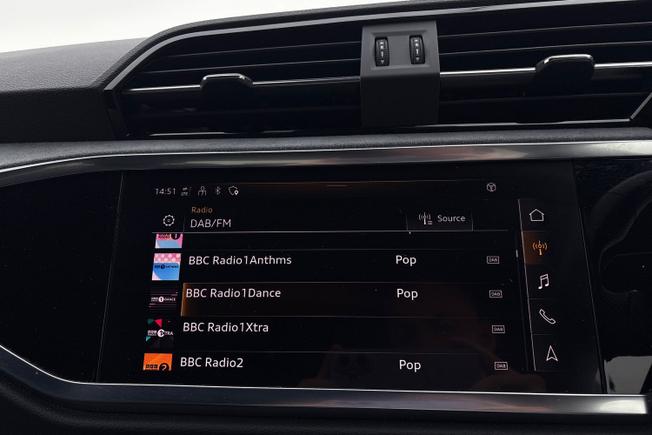 Audi Q3 Photo 13