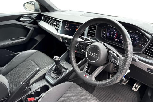 AUDI A1 Photo 6