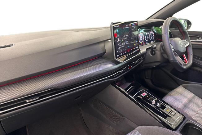 VOLKSWAGEN Golf Photo 2