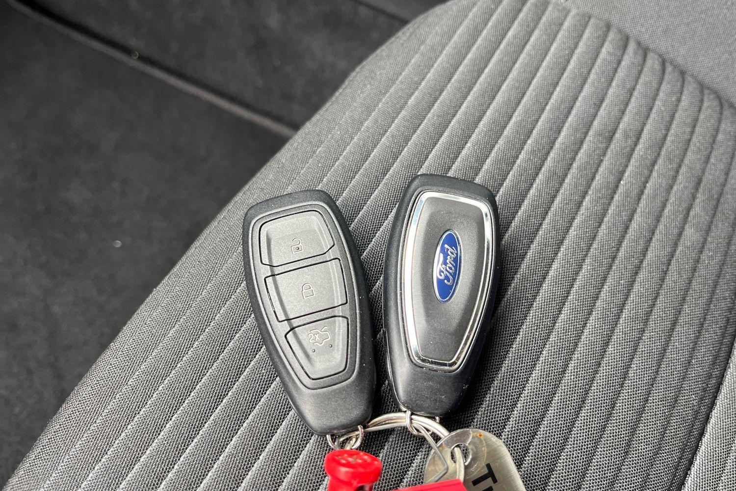 Ford FOCUS Photo 21