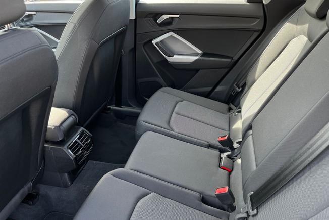 Audi Q3 Photo 40