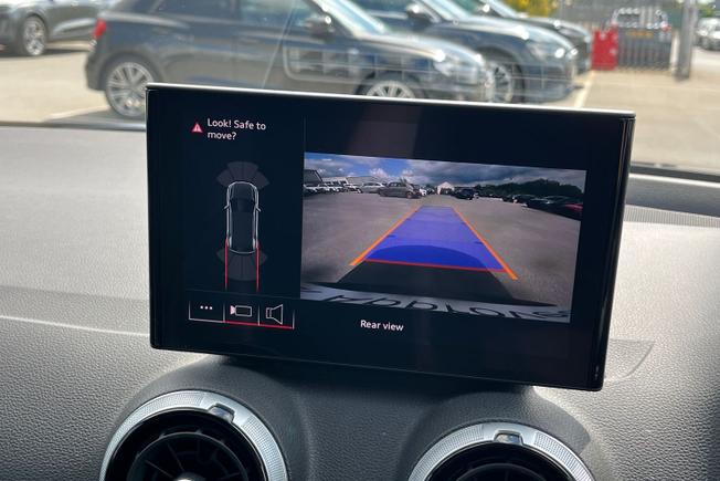 AUDI Q2 Photo 34