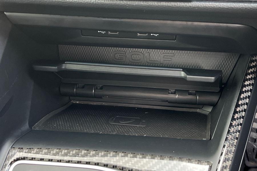 Volkswagen Golf Photo autoimg-ab97dd575471d397a6f66edbb5ba0e068f60a902.jpg