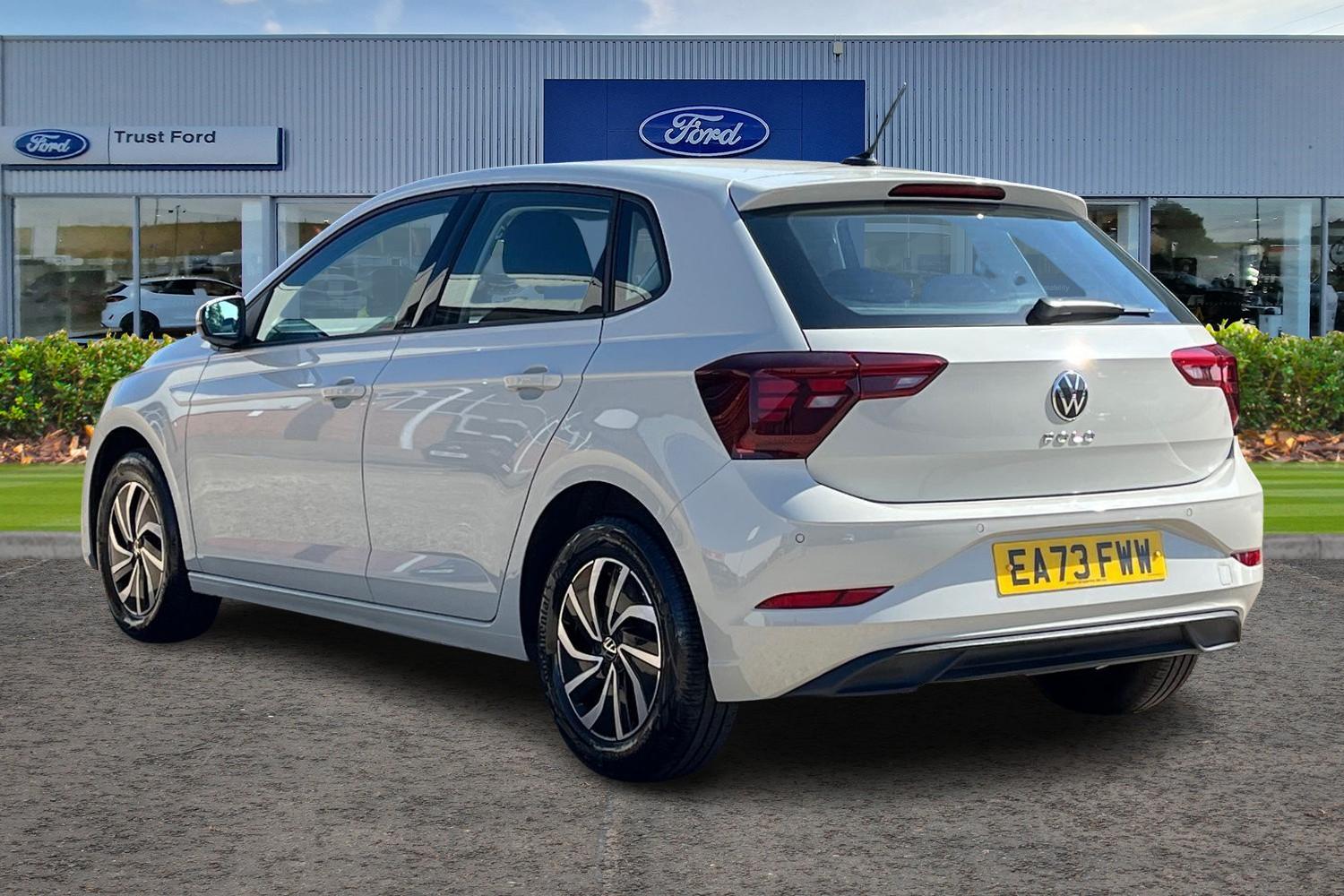 Volkswagen Polo Photo 1