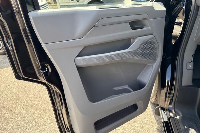 VOLKSWAGEN Transporter Photo 46