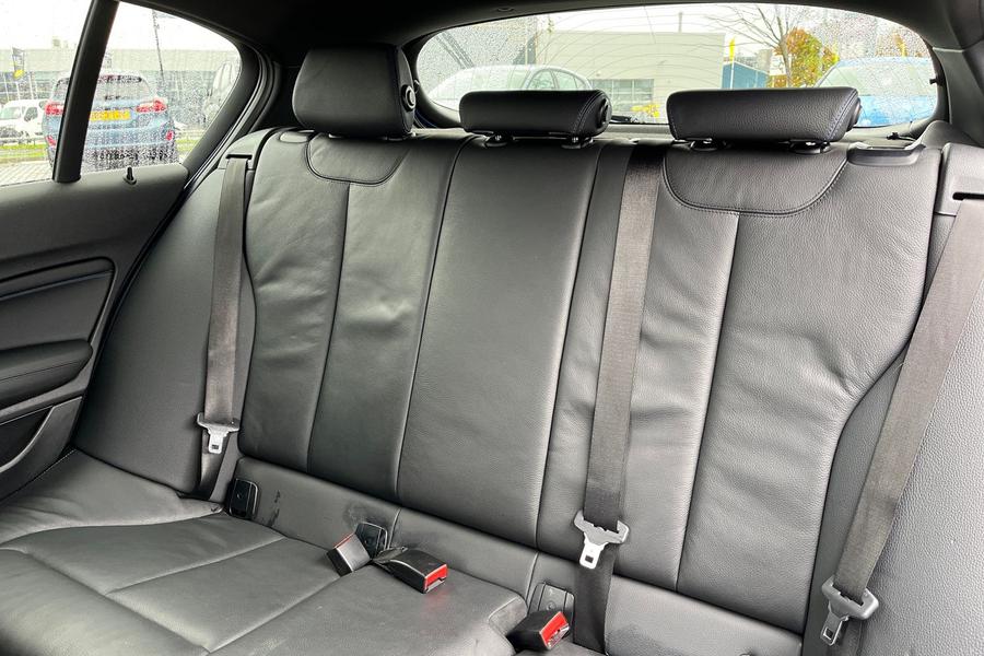 BMW 1 Series Photo autoimg-abadefa34109e364f7c03defb001ec926647566b.jpg