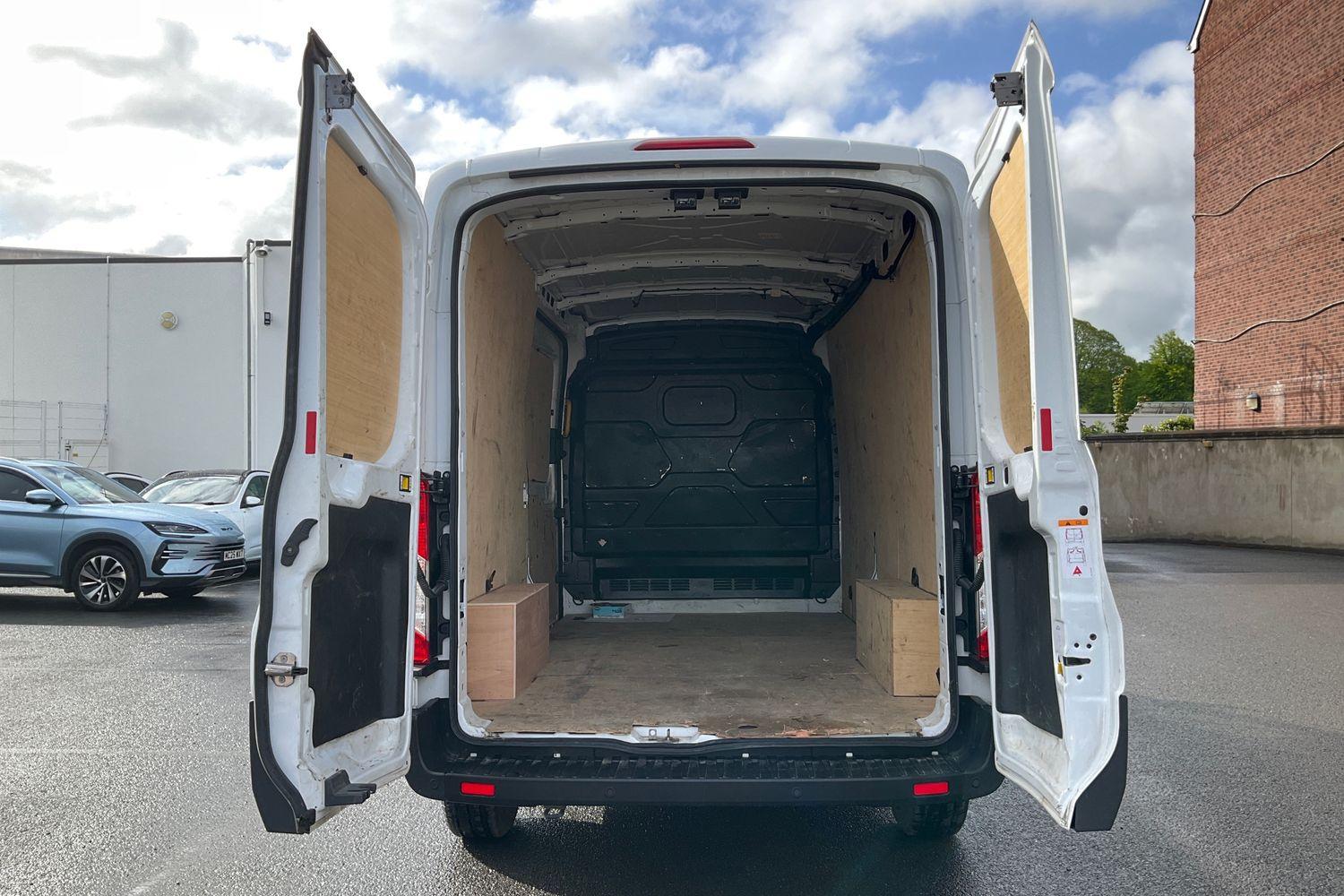 Ford TRANSIT Photo 5