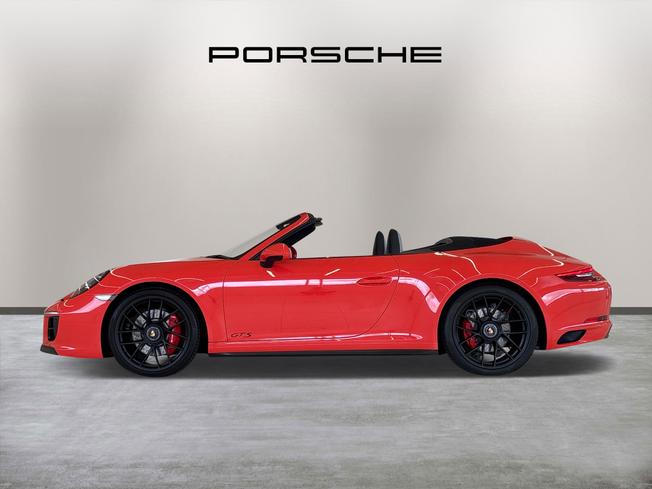 PORSCHE 911 Photo 8