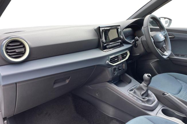 SEAT Arona Photo 2