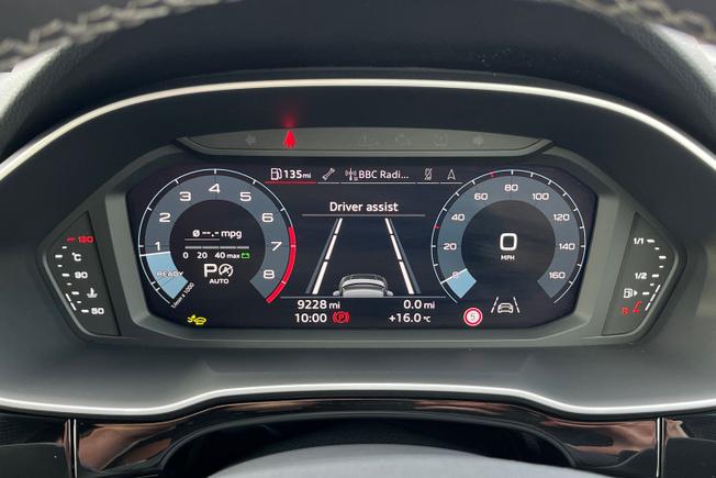 AUDI Q3 Photo 15
