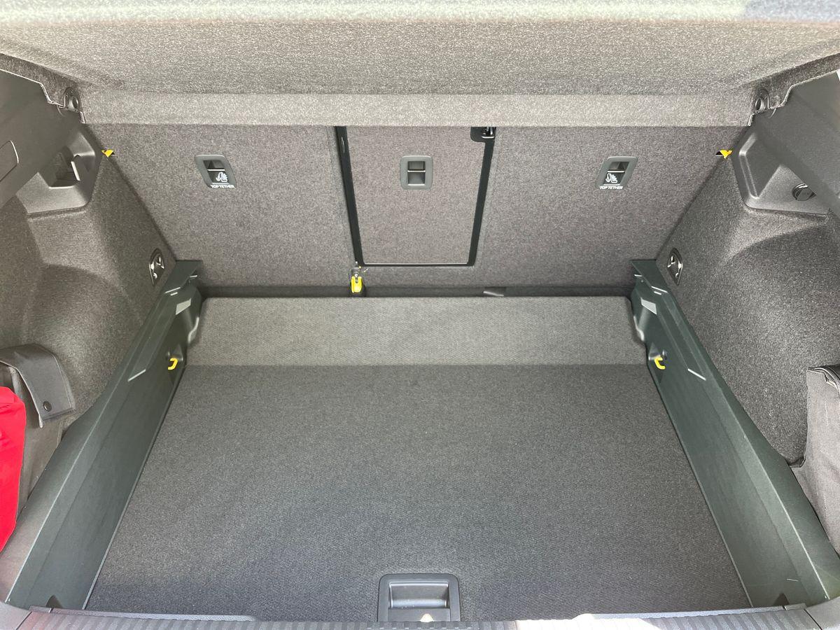 Volkswagen T-Roc Photo autoimg-abbedadb5dac0f0cdc90f4e0319221efb0535101.jpg