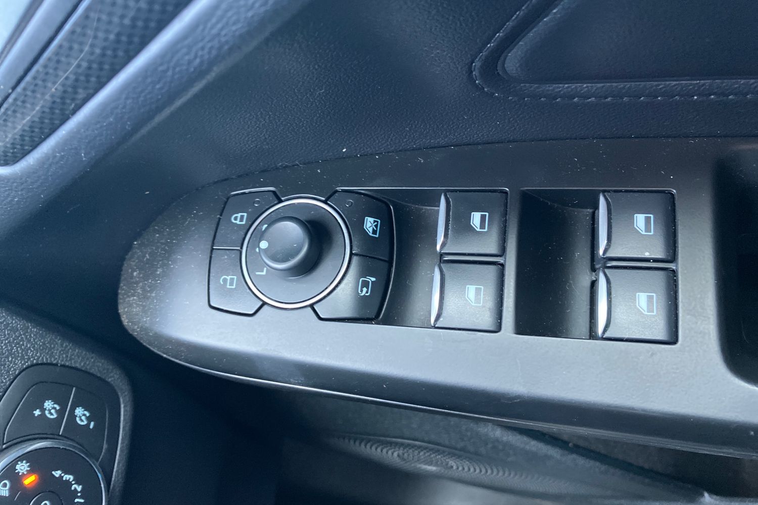 Ford FOCUS Photo 15