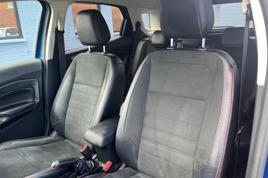 Ford ECOSPORT Photo autoimg-abcd322ce6b1c5cfa8346d910120cf09051fa700.jpg