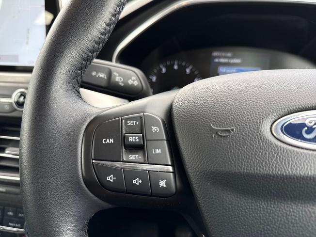 FORD Focus Photo 16