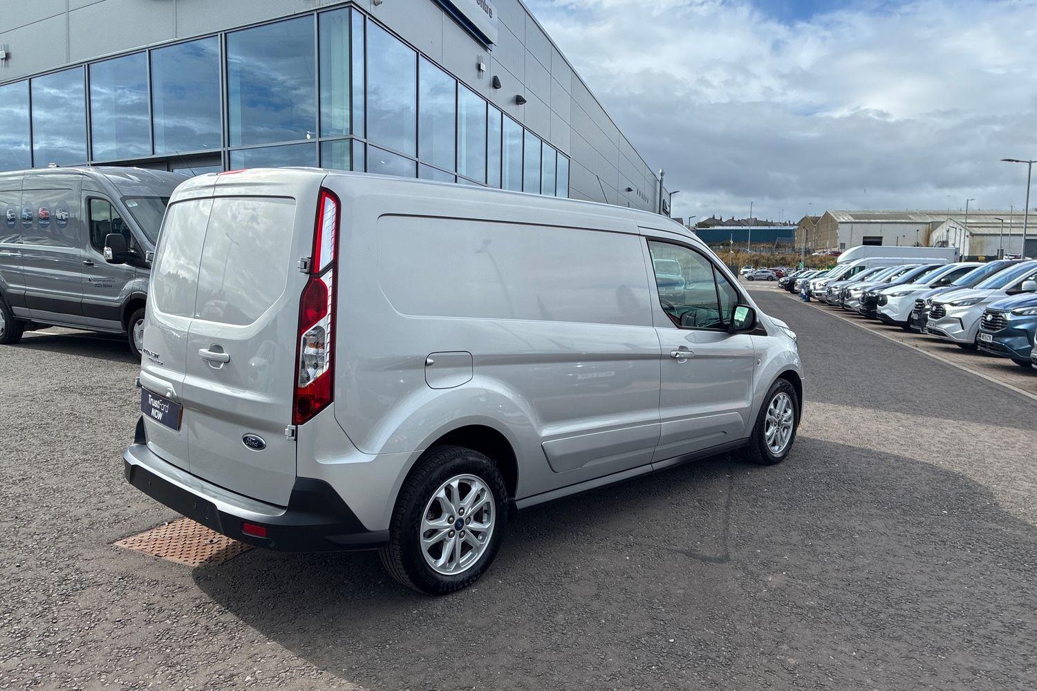 Ford TRANSIT CONNECT Photo 6