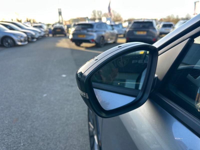 Used Peugeot E-208 FV72RVY 25