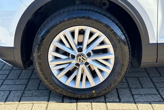 Volkswagen T-Roc Photo 22